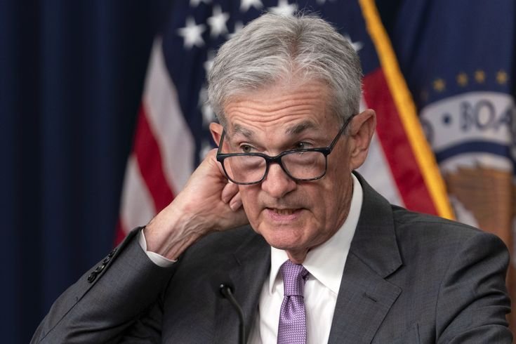Trump Renews Criticism of Fed Chair Powell, Igniting Debate Over Central Bank Independence Cover