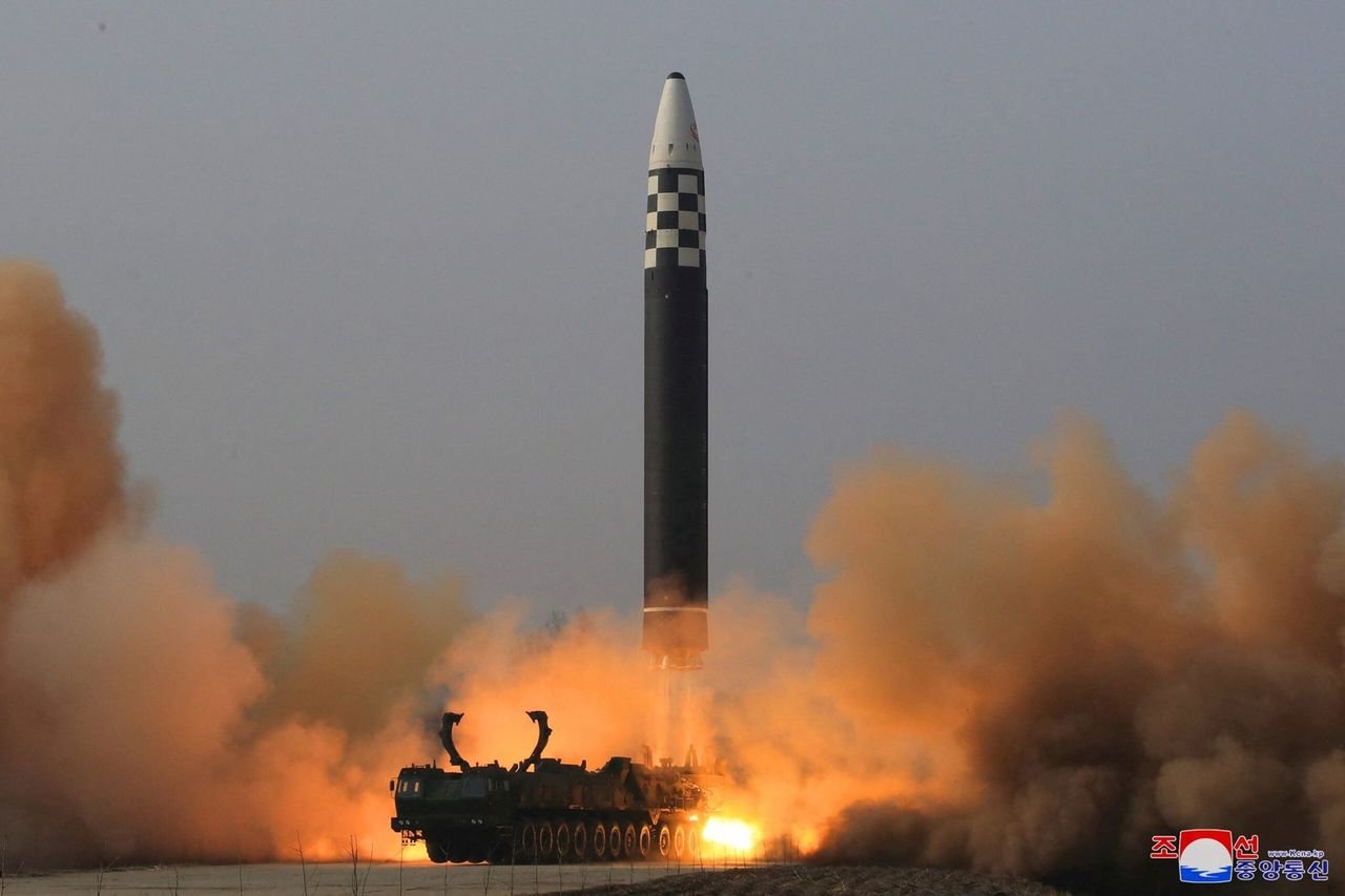 Kim Jong Un Inspects Nuclear Submarine, Oversees Missile Test as Tensions Rise